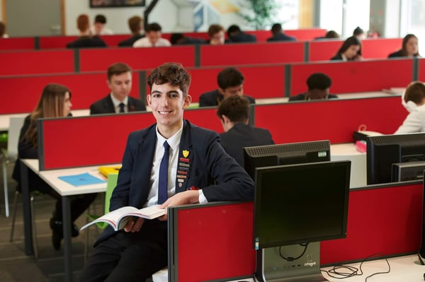 1000 schools connected to full fibre broadband